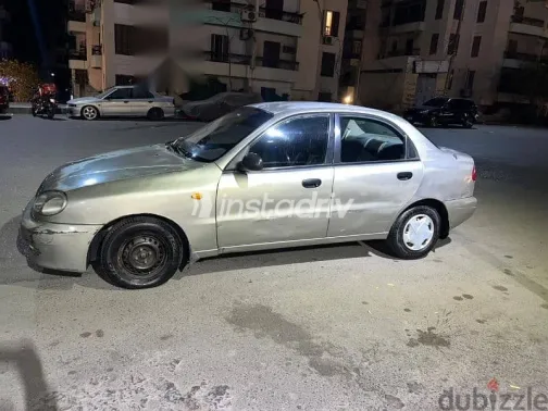 دايو لانوس 1999 فضي مستعملة للبيع - 4