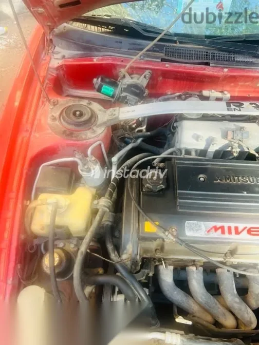 ميتسوبيشي كولت 1998 أحمر مستعملة للبيع - 6