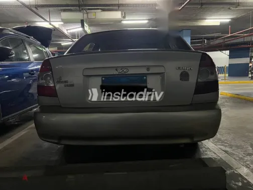 هيونداي فيرنا 2008 ذهبي مستعملة للبيع - 4