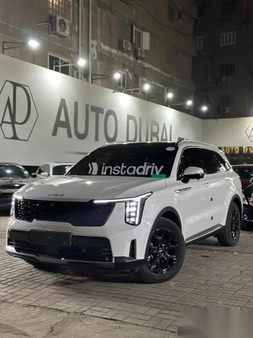Kia Sorento 2025 White Used for Sale - 4