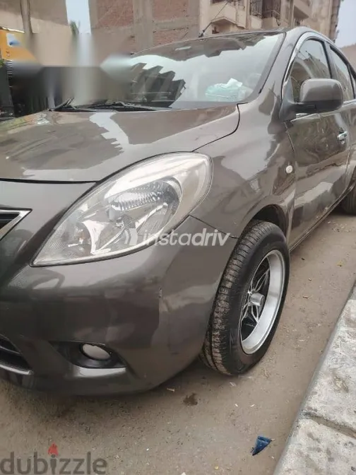 نيسان صنى 2014 بني مستعملة للبيع - 2