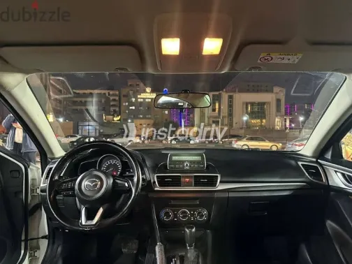 مازدا 3 2020 أبيض مستعملة للبيع - 6
