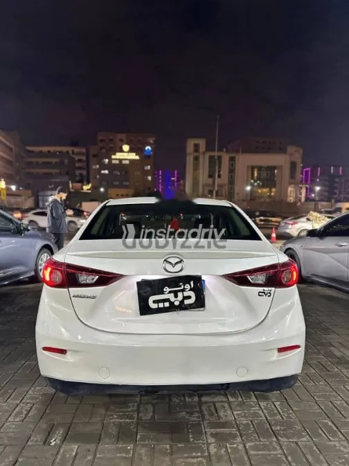 مازدا 3 2020 أبيض مستعملة للبيع - 9