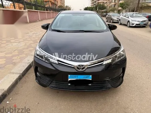 تويوتا كورولا 2019 أسود مستعملة للبيع - 1
