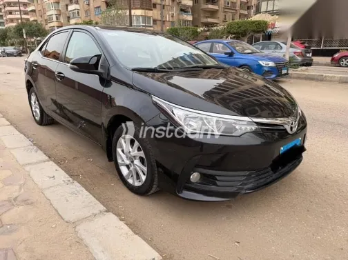 تويوتا كورولا 2019 أسود مستعملة للبيع - 4