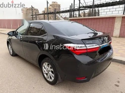 تويوتا كورولا 2019 أسود مستعملة للبيع - 10