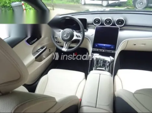 مرسيدس C 180 2023 أسود مستعملة للبيع - 3