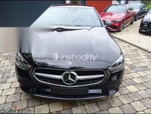 مرسيدس C 180 2023 أسود مستعملة للبيع - 6