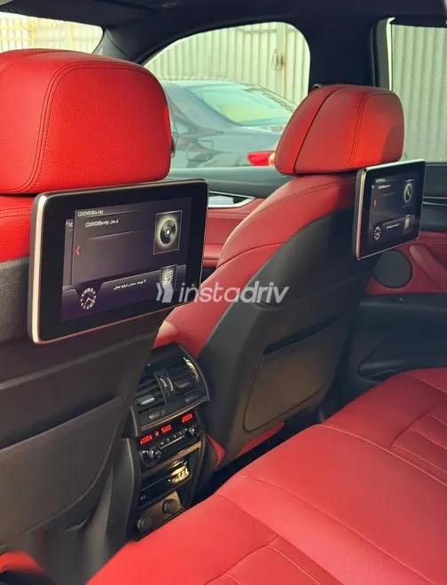 بي ام دبليو X6 2017 أزرق غامق مستعملة للبيع - 9