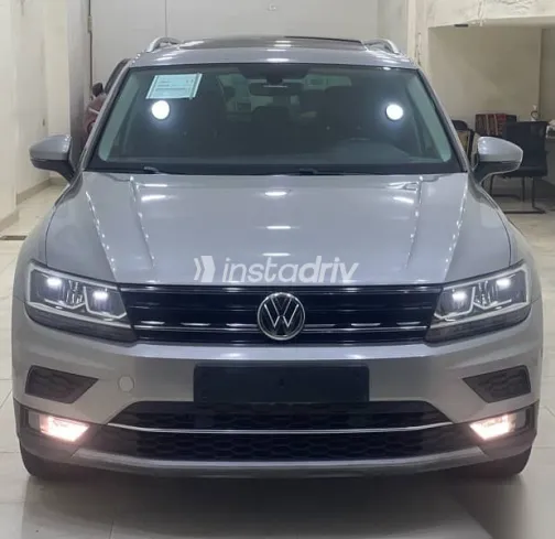 فولكس فاغن تيجون 2020 ذهبي مستعملة للبيع - 1