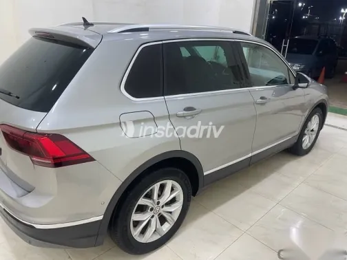 فولكس فاغن تيجون 2020 ذهبي مستعملة للبيع - 4