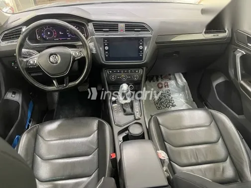 فولكس فاغن تيجون 2020 ذهبي مستعملة للبيع - 8