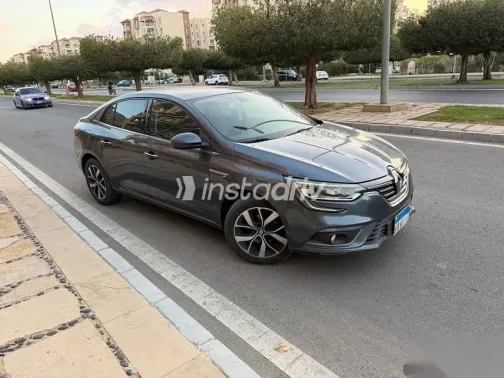 رينو ميجان 2021 رمادي مستعملة للبيع - 4