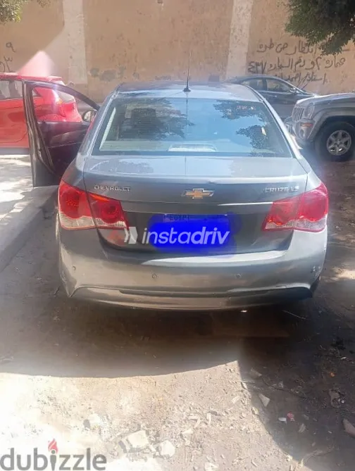 شيفروليه كروز 2013 فضي مستعملة للبيع - 2