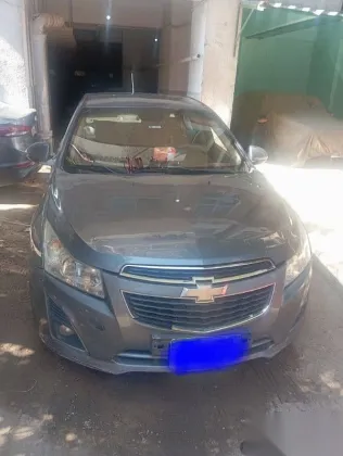 شيفروليه كروز 2013 فضي مستعملة للبيع