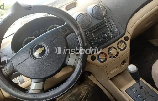 شيفروليه افيو 2018 رمادي مستعملة للبيع - 7