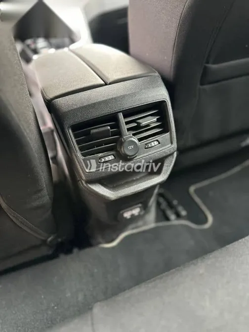 Peugeot 3008 2025 Green Used for Sale - 7