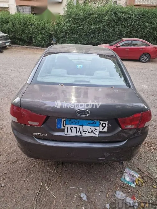 كيا اوبتيما 2009 فضي مستعملة للبيع - 4