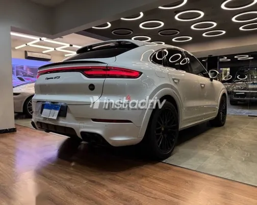 Porsche Cayenne 2022 White Used for Sale - 5