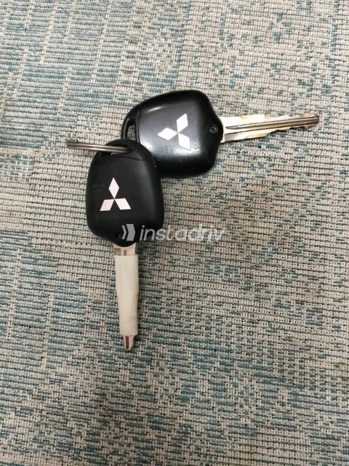 Mitsubishi Lancer 2016 White Used for Sale - 6