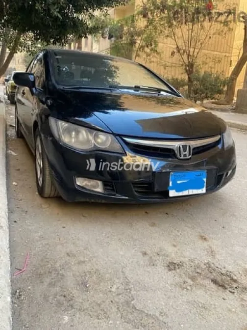 هوندا سيفك 2009 أبيض مستعملة للبيع - 1