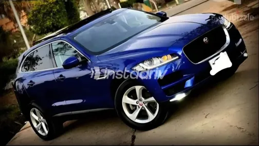 Jaguar F-Pace 2019 White Used for Sale - 4