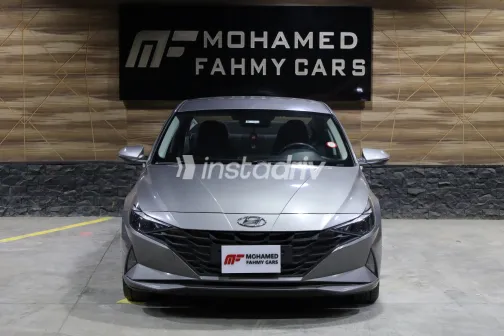 Hyundai Elantra CN7 2021 White Used for Sale - 2