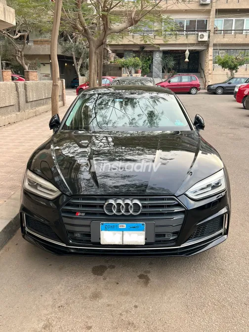 اودي A5 2018 أبيض مستعملة للبيع - 1