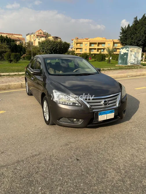 Nissan Sentra 2017 White Used for Sale - 2