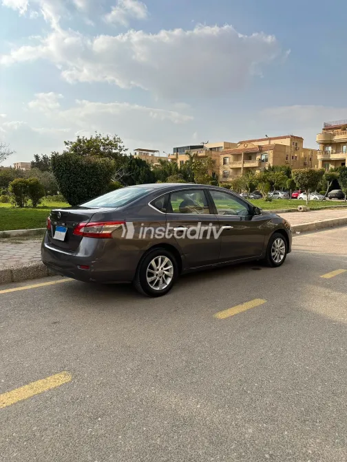 Nissan Sentra 2017 White Used for Sale - 3