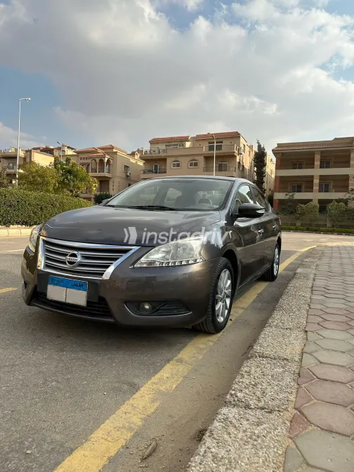 Nissan Sentra 2017 White Used for Sale - 4