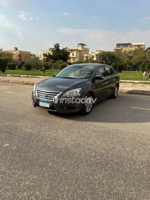 Nissan Sentra 2017 White Used for Sale - 6