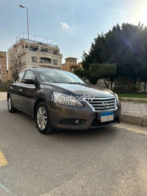 Nissan Sentra 2017 White Used for Sale - 8