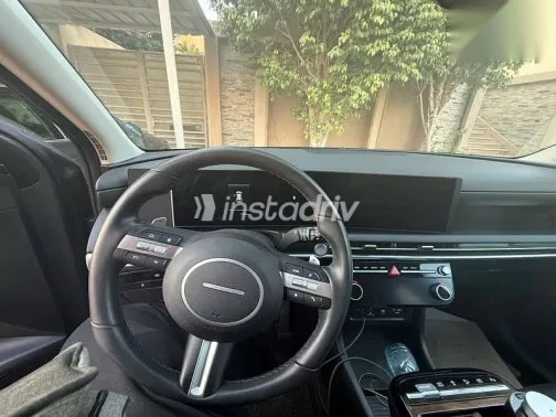 هيونداي توسان 2025 رمادي مستعملة للبيع - 4