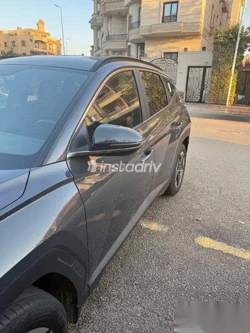 هيونداي توسان 2025 رمادي مستعملة للبيع - 5