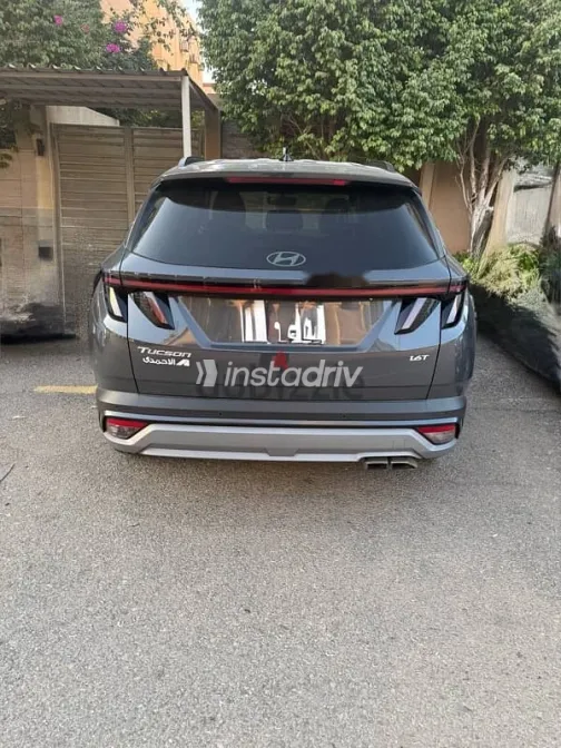 هيونداي توسان 2025 رمادي مستعملة للبيع - 6