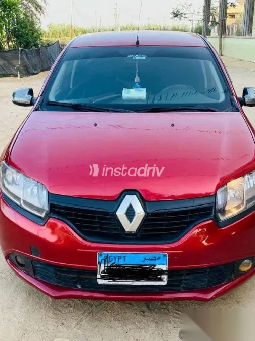 رينو لوجان 2015 أحمر مستعملة للبيع - 2