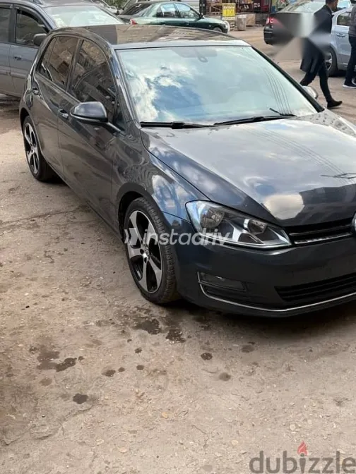 فولكس فاغن جولف 2015 رمادي مستعملة للبيع - 1