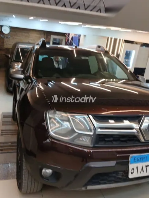 Renault Duster 2018 Brown Used for Sale - 3