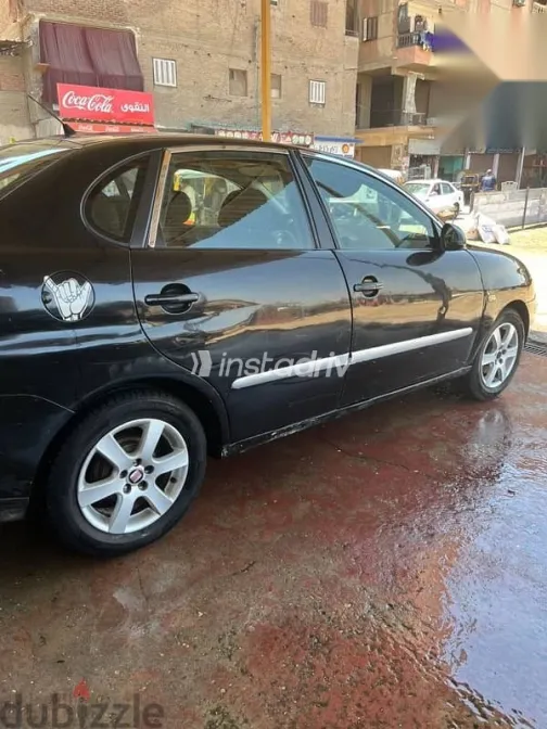 سيات كوردوبا 2008 أسود مستعملة للبيع - 3