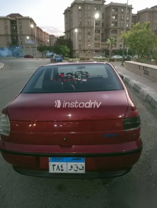 فيات سينا 2002 أحمر مستعملة للبيع - 4