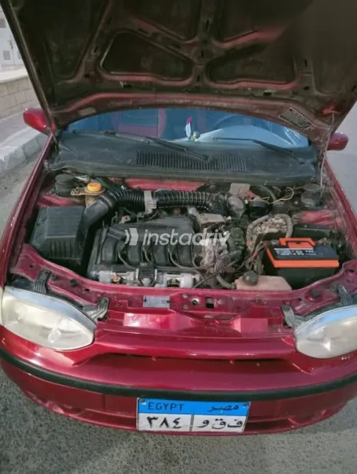 فيات سينا 2002 أحمر مستعملة للبيع - 5