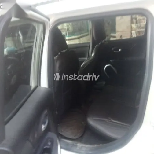 Jeep Renegade 2016 White Used for Sale - 1