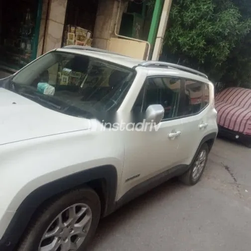 Jeep Renegade 2016 White Used for Sale - 3
