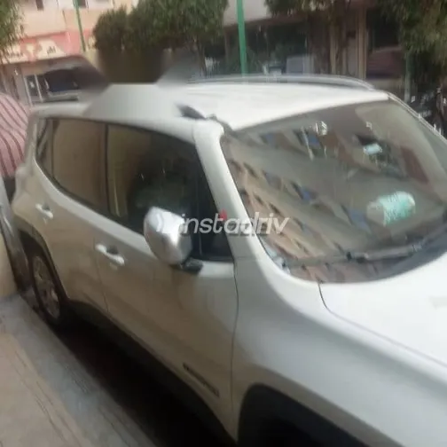 Jeep Renegade 2016 White Used for Sale - 5