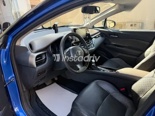 تويوتا C-HR 2022 أزرق غامق مستعملة للبيع - 7