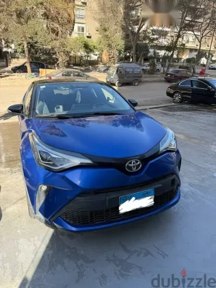تويوتا C-HR 2022 أزرق غامق مستعملة للبيع