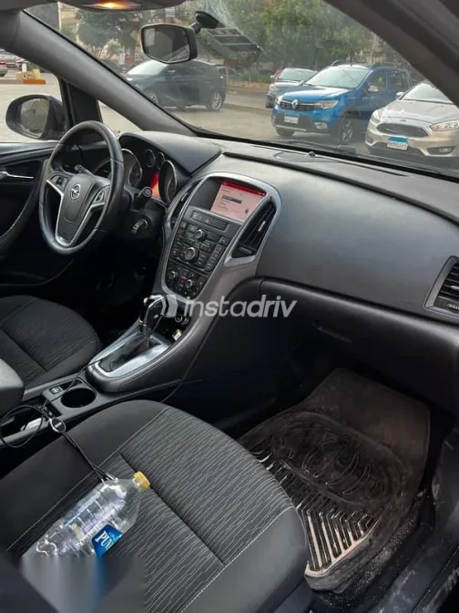 اوبل أسترا 2019 أسود مستعملة للبيع - 5