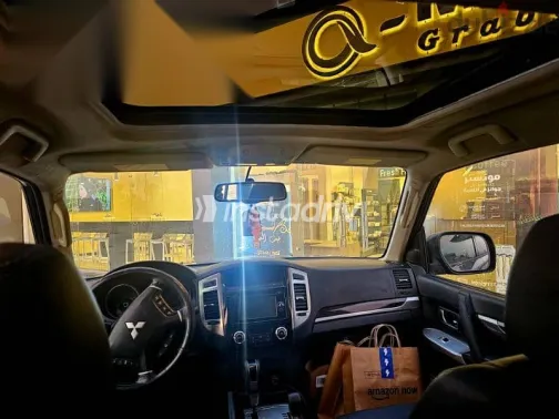 ميتسوبيشي باجيرو 2016 رمادي مستعملة للبيع - 4