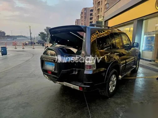 ميتسوبيشي باجيرو 2016 رمادي مستعملة للبيع - 5